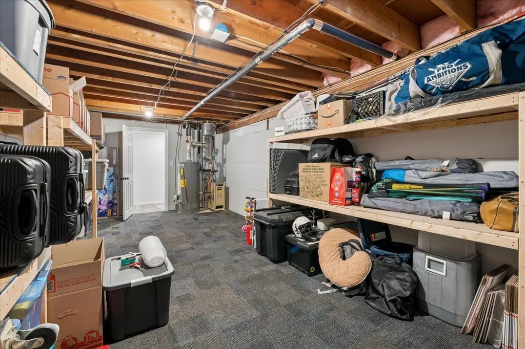 4 Sprucewood Avenue Nashua NH 03062