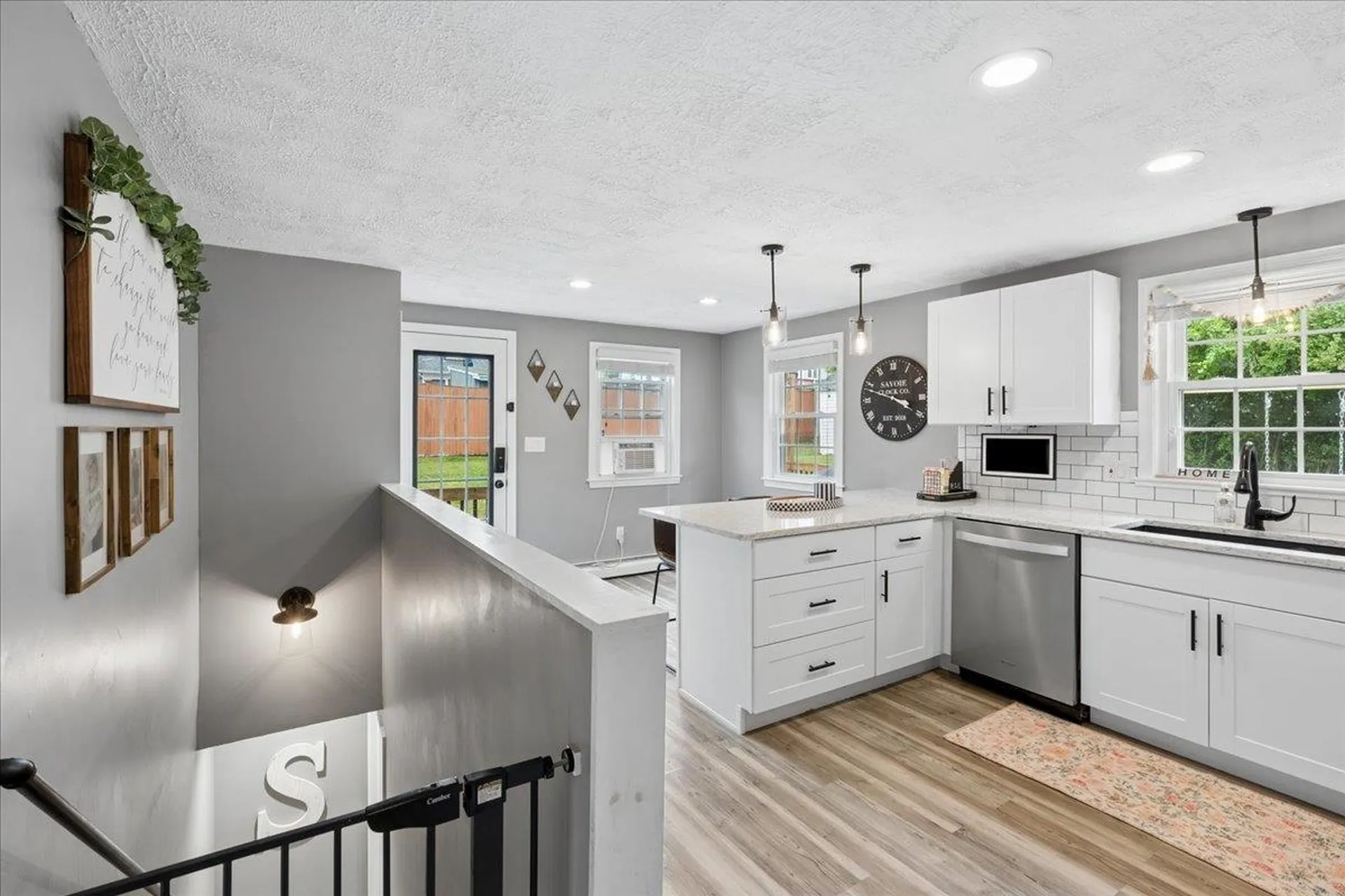 4 Sprucewood Avenue Nashua NH 03062