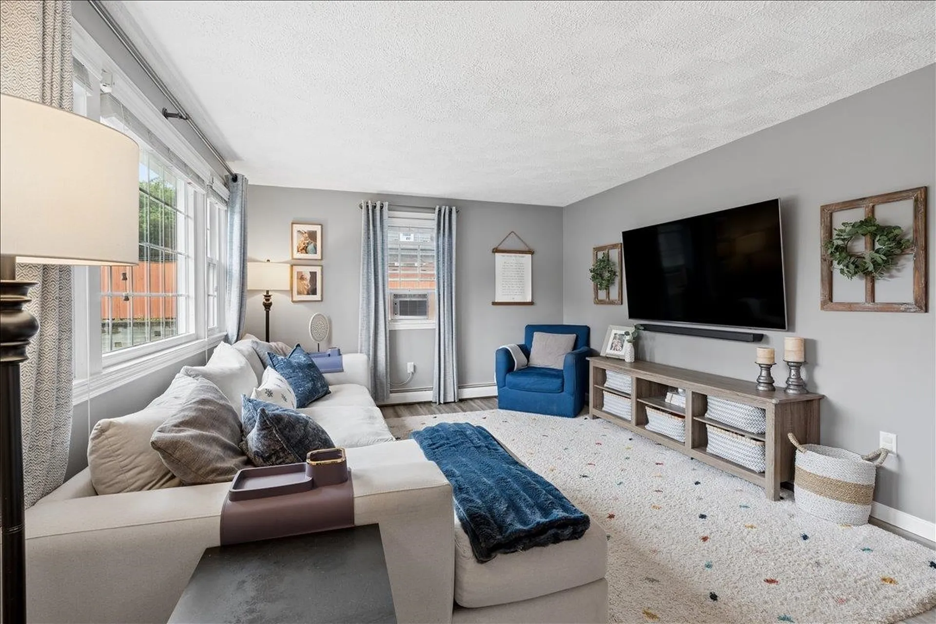 4 Sprucewood Avenue Nashua NH 03062