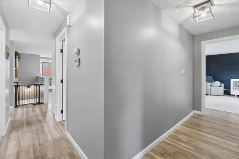 4 Sprucewood Avenue Nashua NH 03062