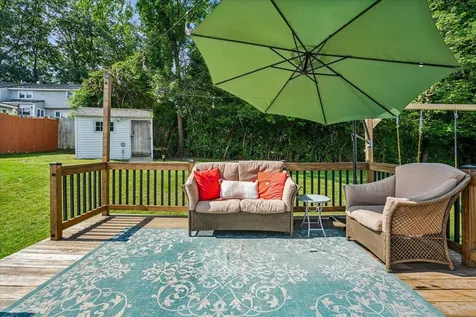 4 Sprucewood Avenue Nashua NH 03062