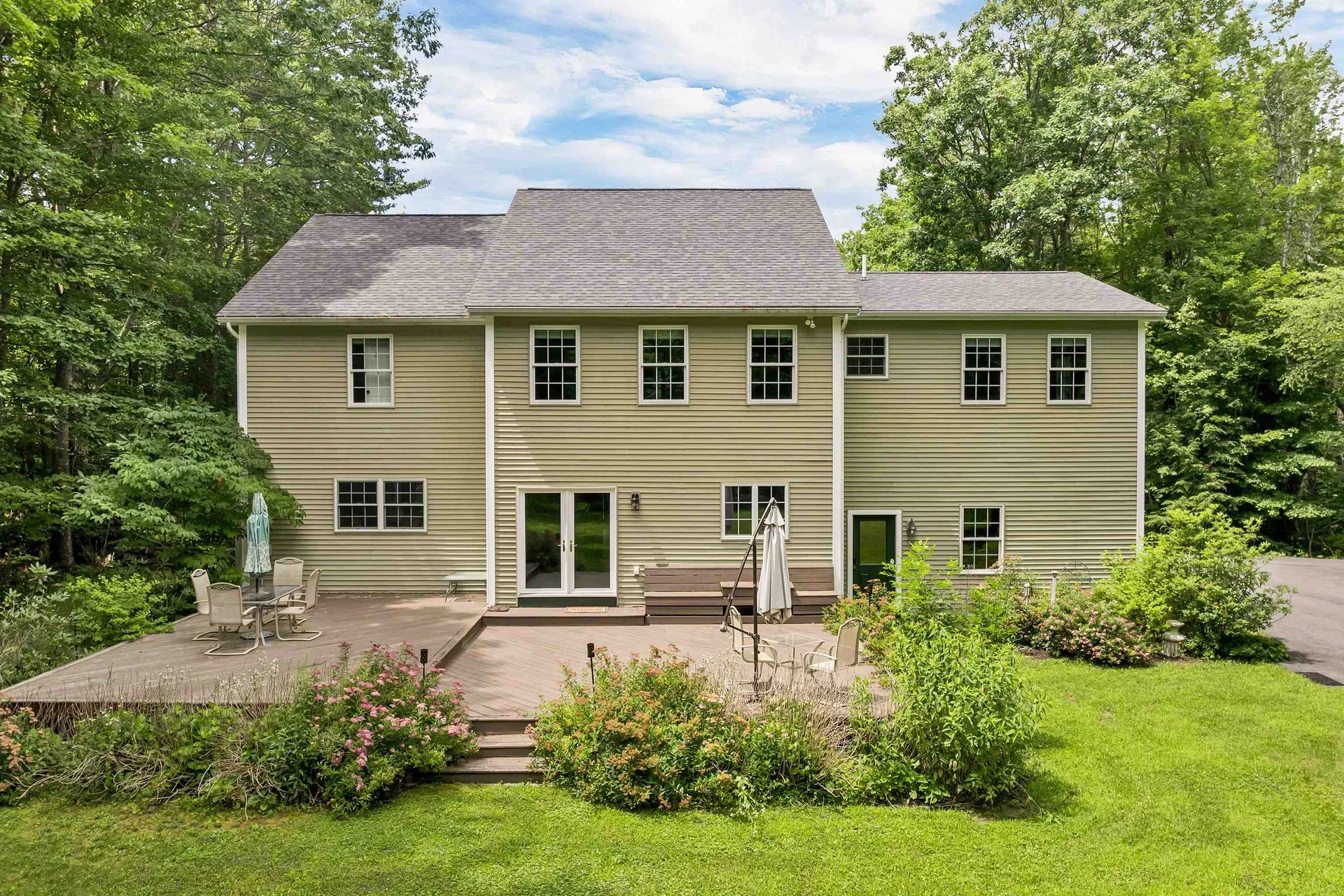 17 Federal Corner Road Tuftonboro NH 03816