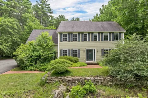 17 Federal Corner Road Tuftonboro NH 03816