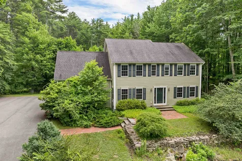 17 Federal Corner Road Tuftonboro NH 03816
