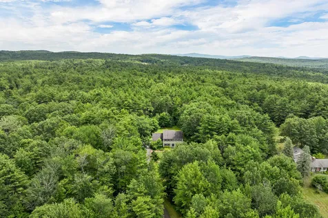 17 Federal Corner Road Tuftonboro NH 03816