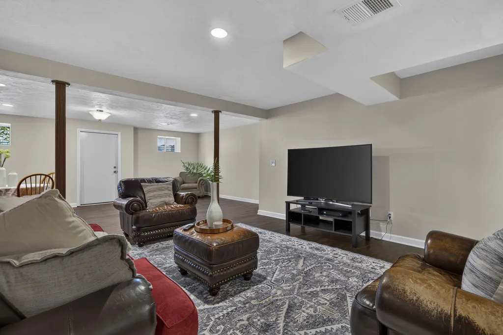 57 Baldwin Street Nashua NH 03064