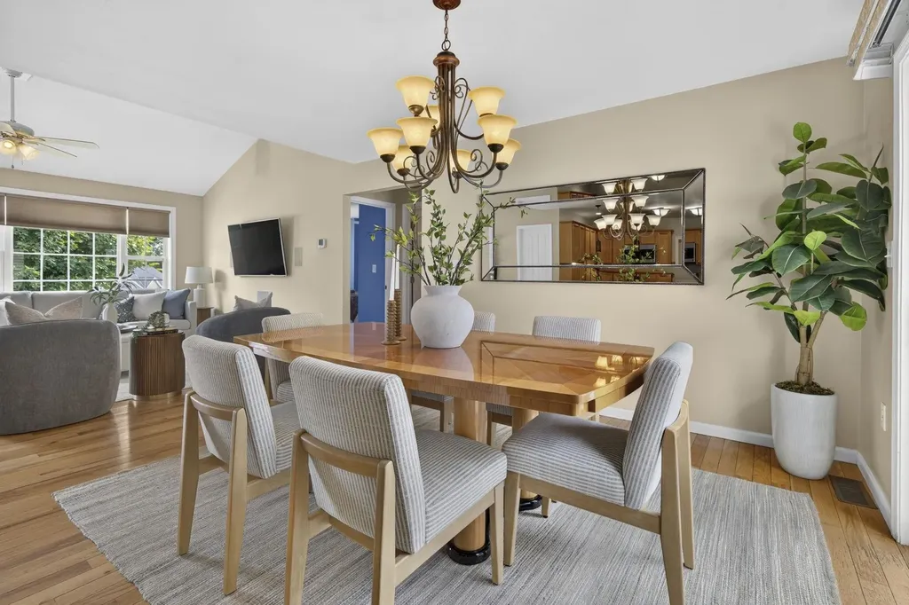 57 Baldwin Street Nashua NH 03064
