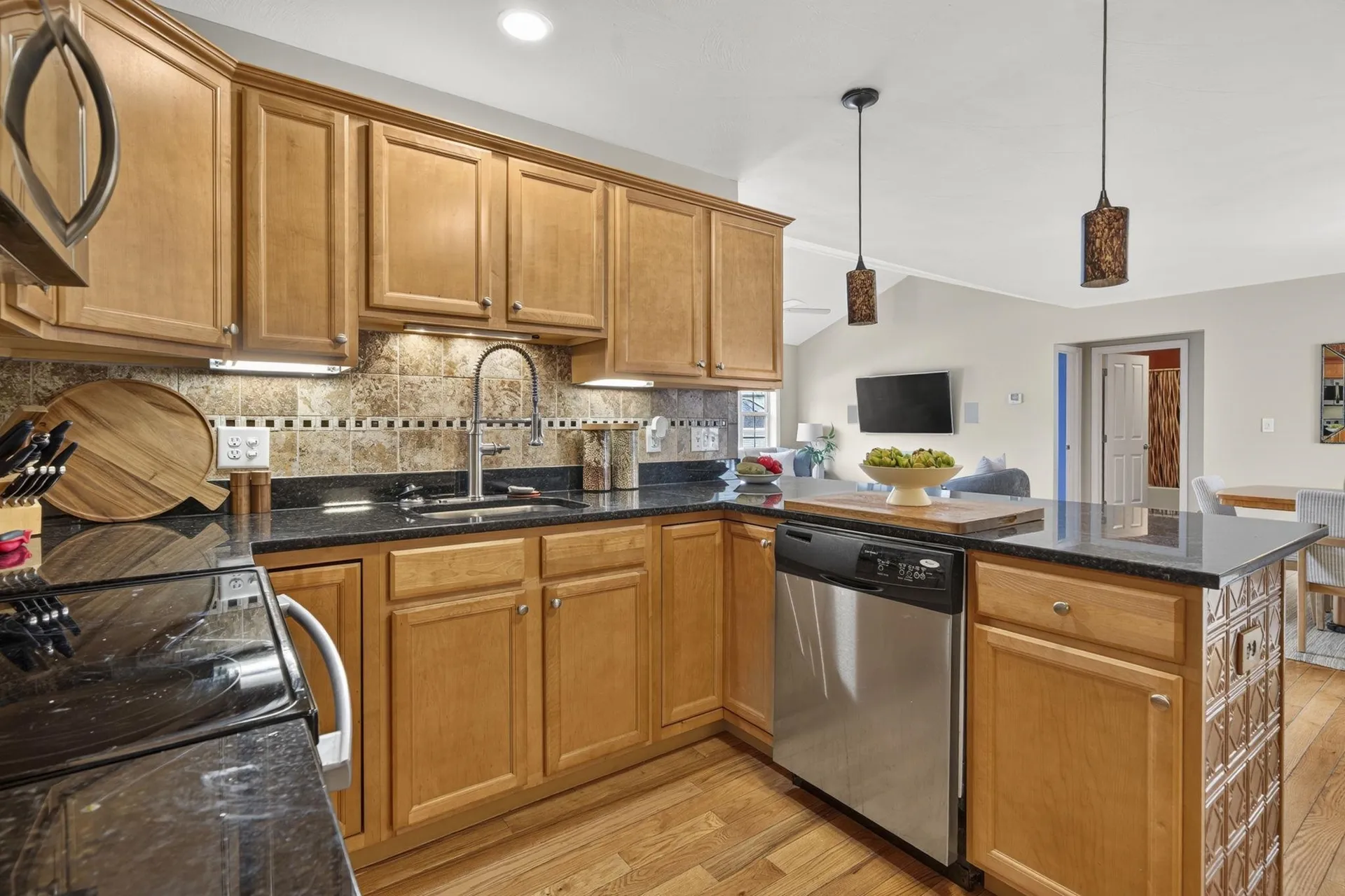 57 Baldwin Street Nashua NH 03064
