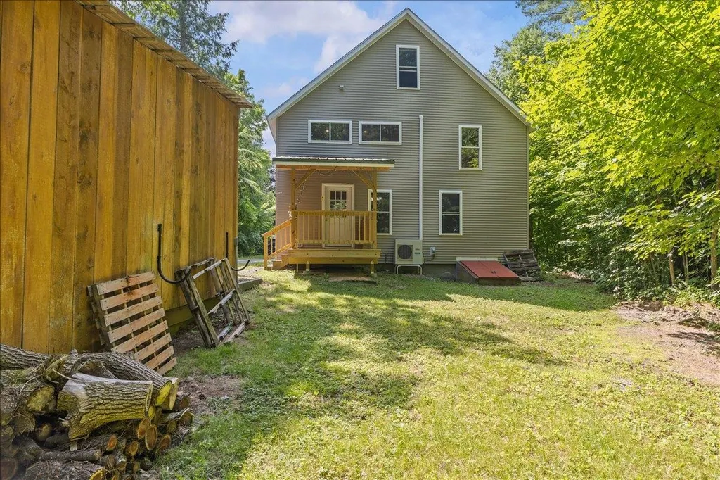 293 Congress Street Morristown VT 05661