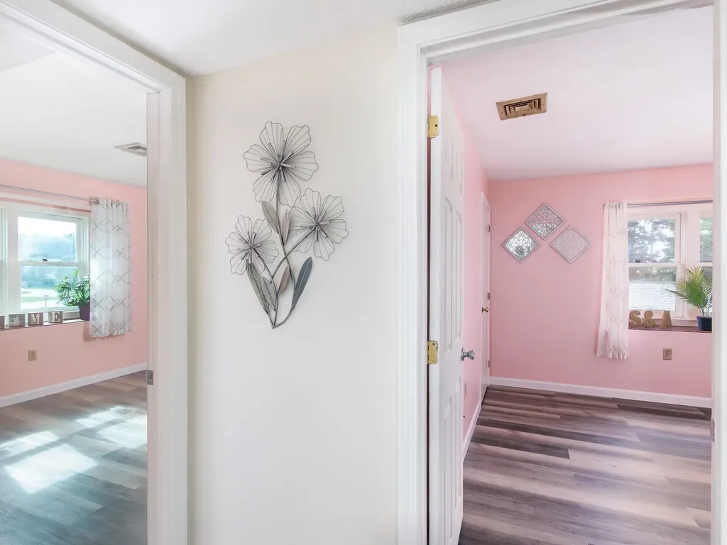 3 Roedean Drive Nashua NH 03063