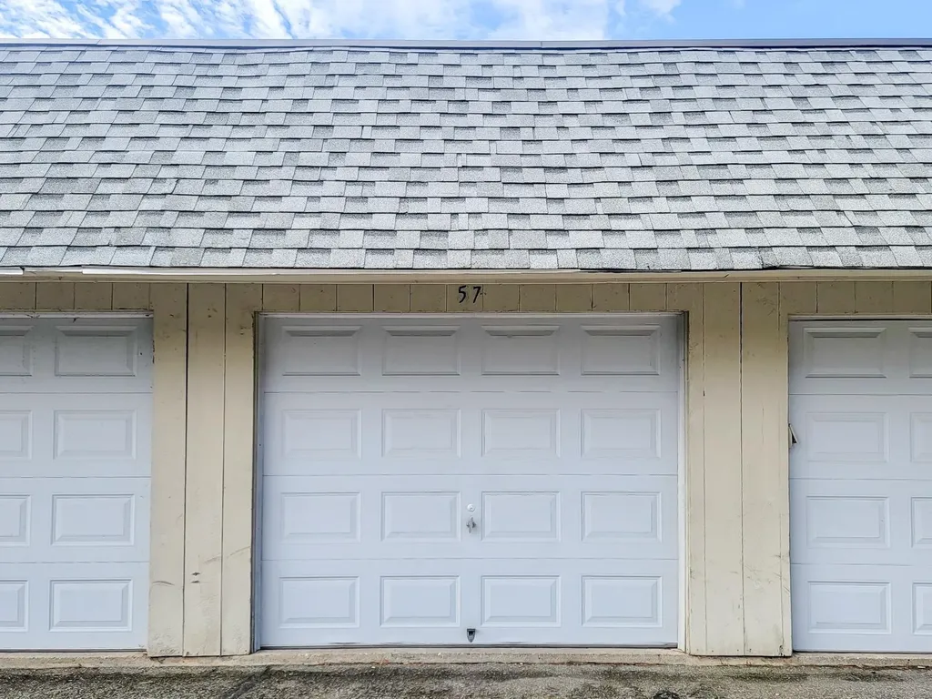 3 Roedean Drive Nashua NH 03063