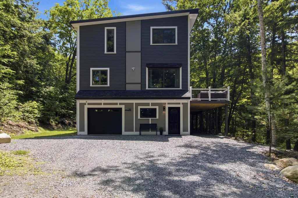 22 Reynolds Lane Jamaica VT 05343