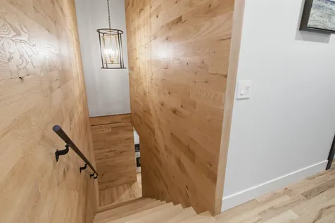 22 Reynolds Lane Jamaica VT 05343