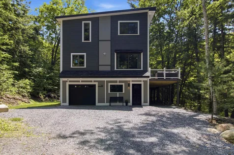 22 Reynolds Lane Jamaica VT 05343