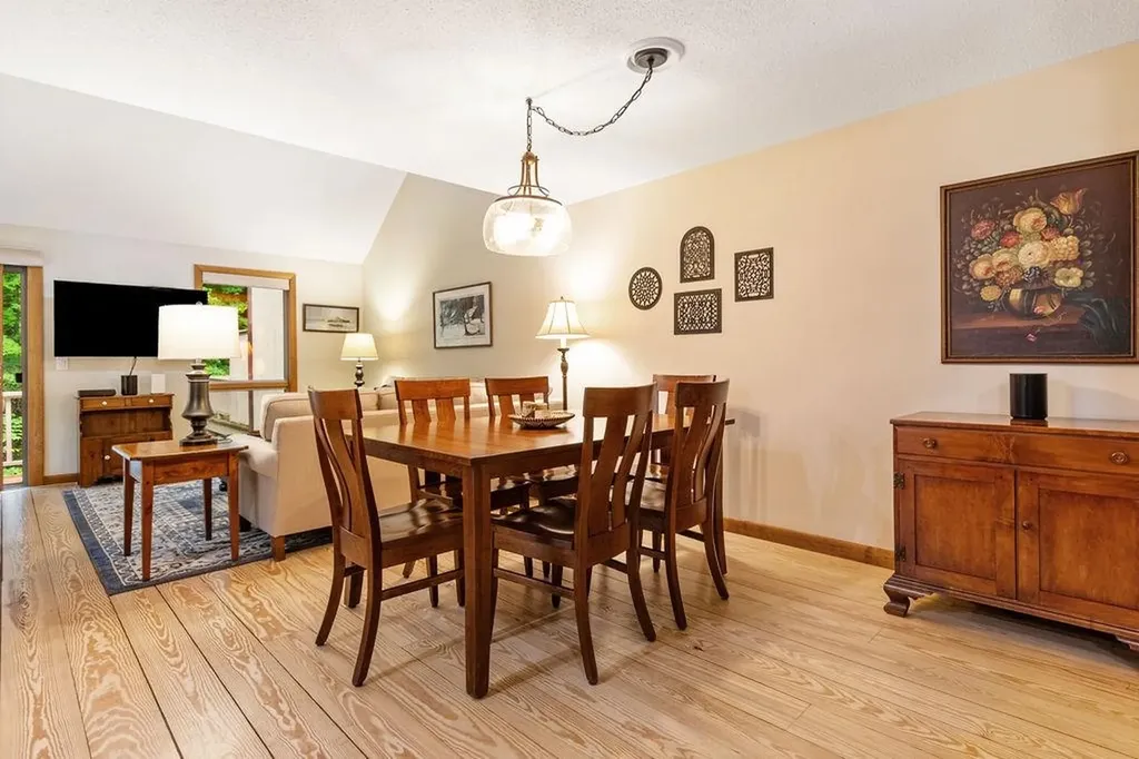 33 Niblick Lane Grantham NH 03753