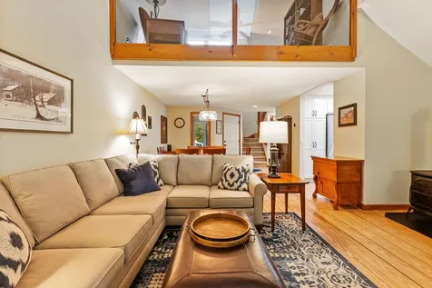 33 Niblick Lane Grantham NH 03753