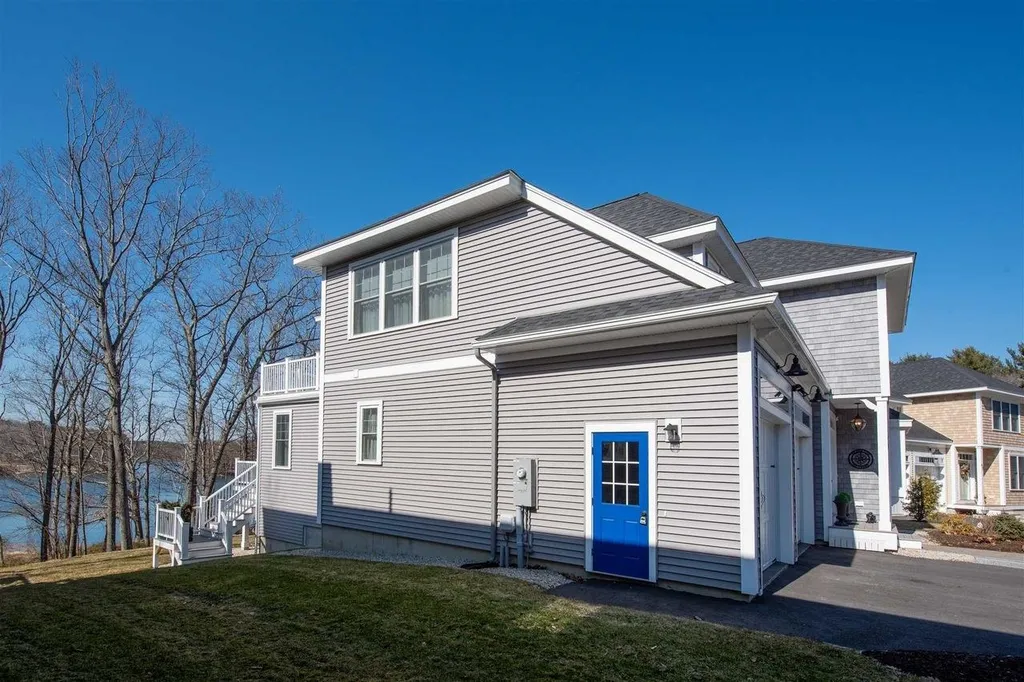 1163 Sagamore Avenue Portsmouth NH 03841