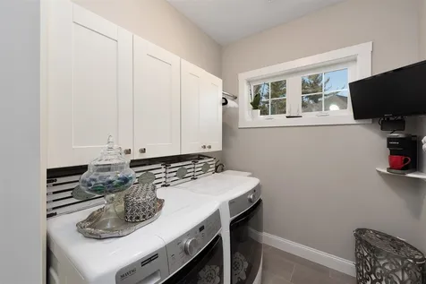 1163 Sagamore Avenue Portsmouth NH 03841