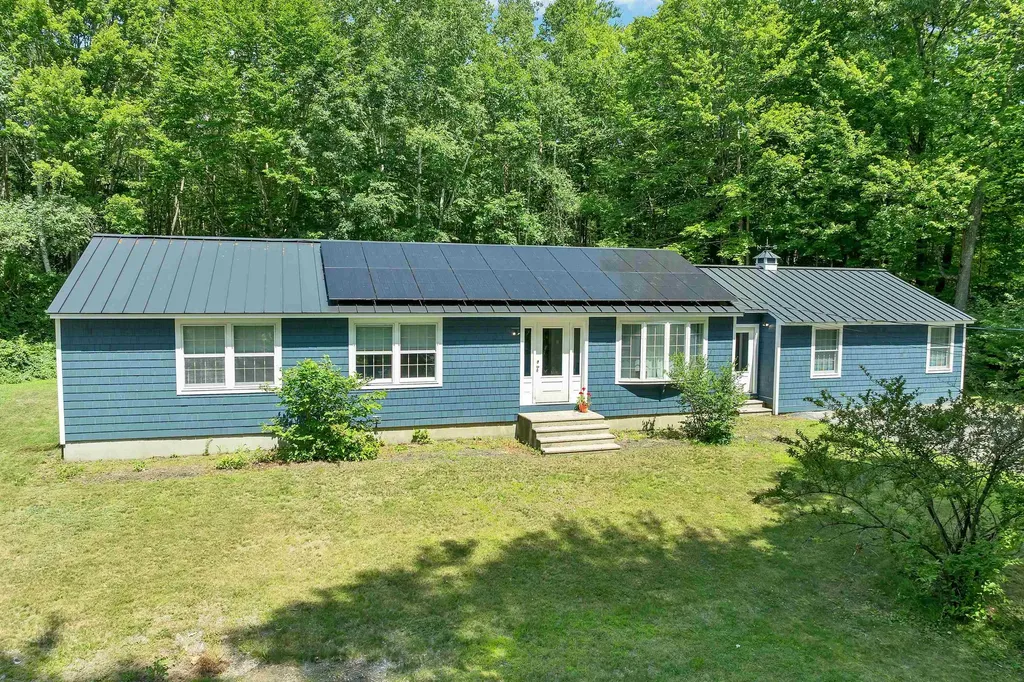 83 Redding Lane Moultonborough NH 03254