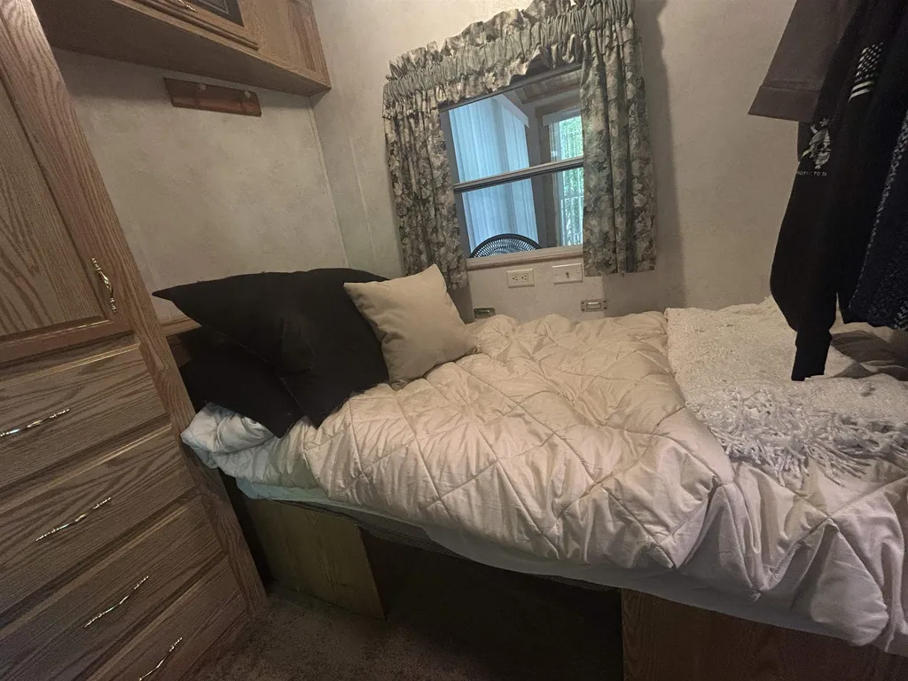 65 Barrett Place Moultonborough NH 03254-4700