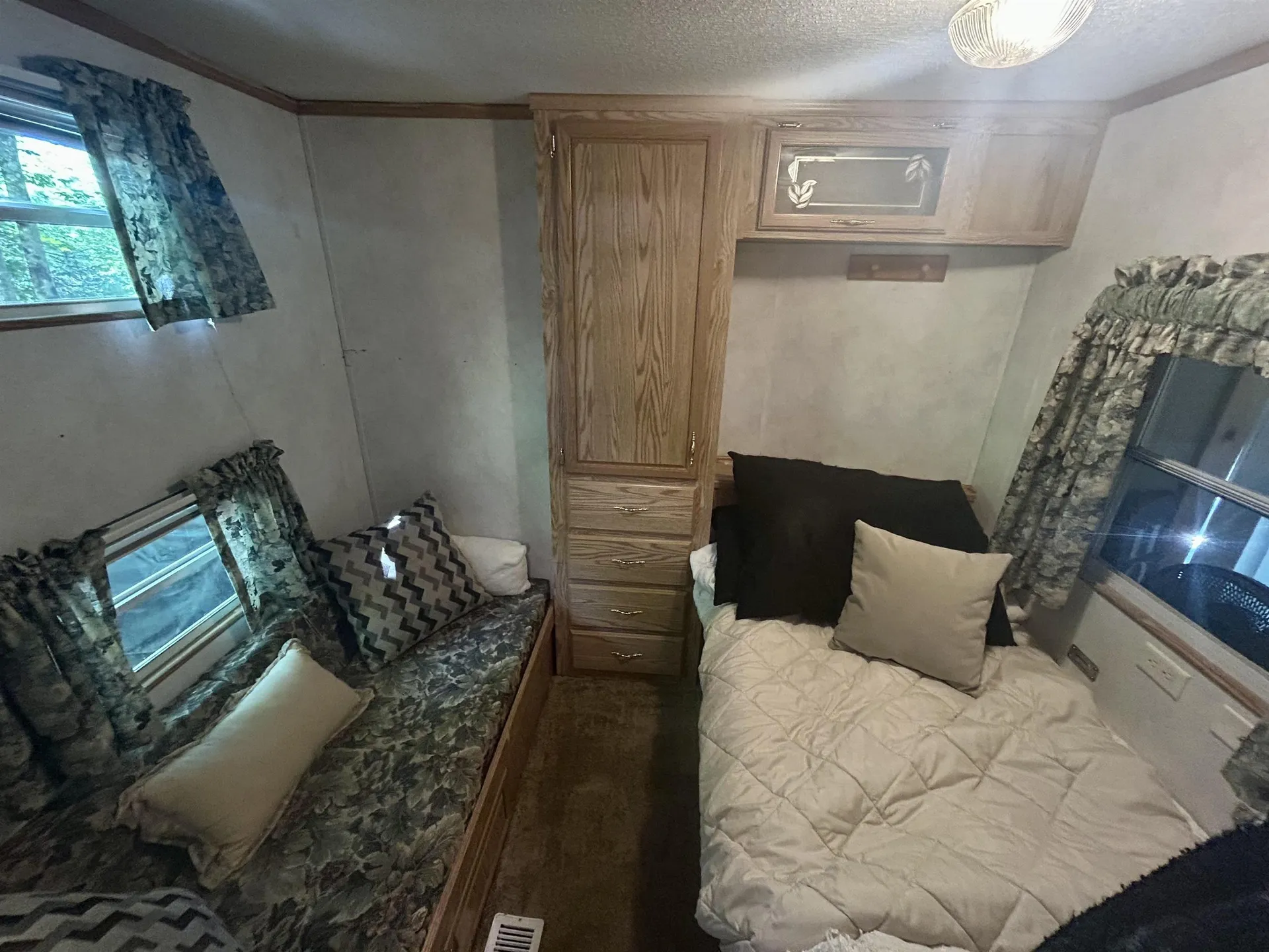 65 Barrett Place Moultonborough NH 03254-4700