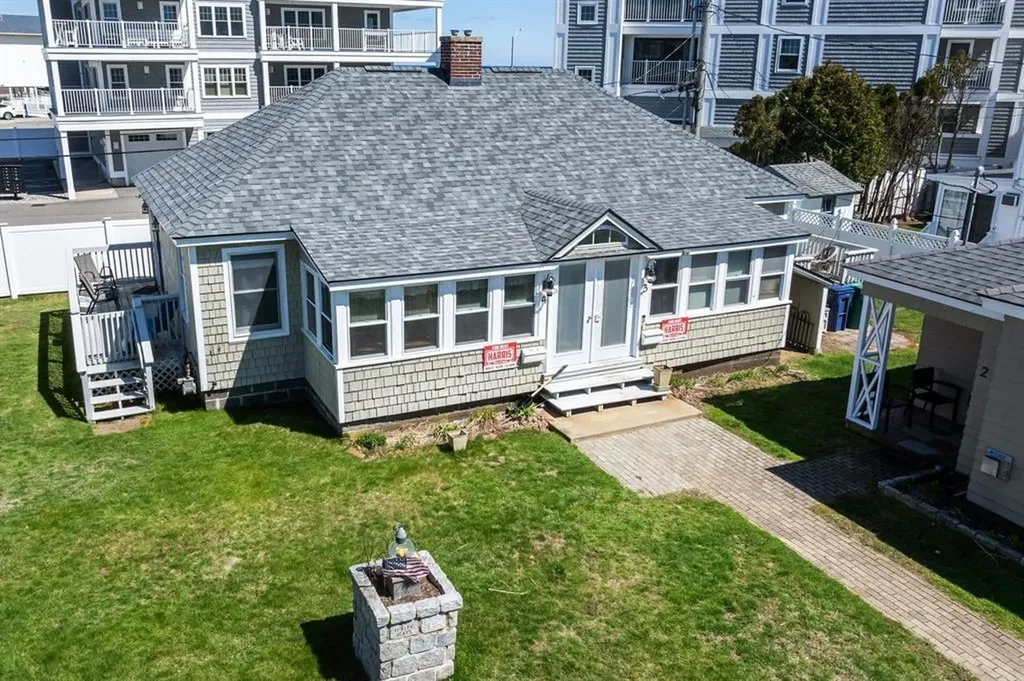 21 Fuller Acres Hampton NH 03842
