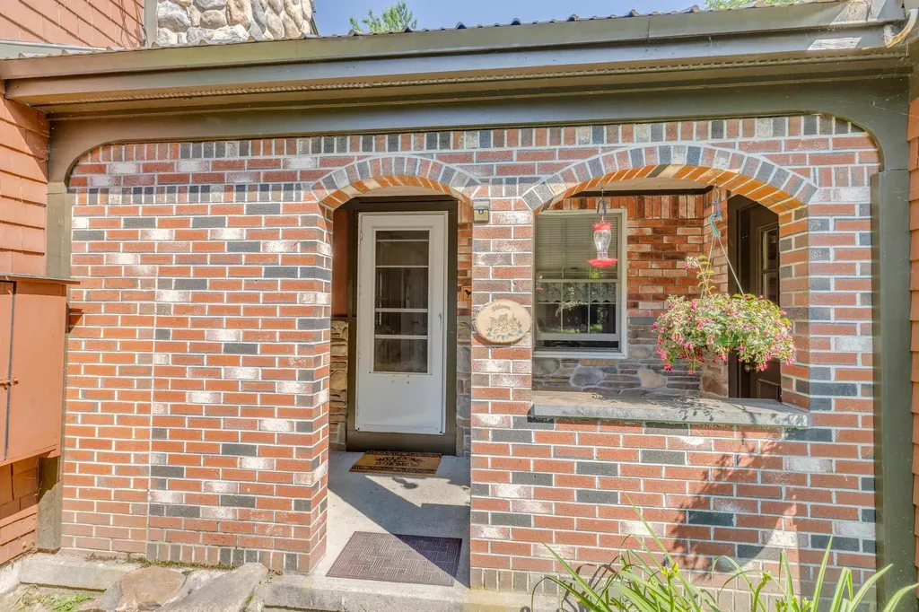 10 Terrace Road Thornton NH 03285