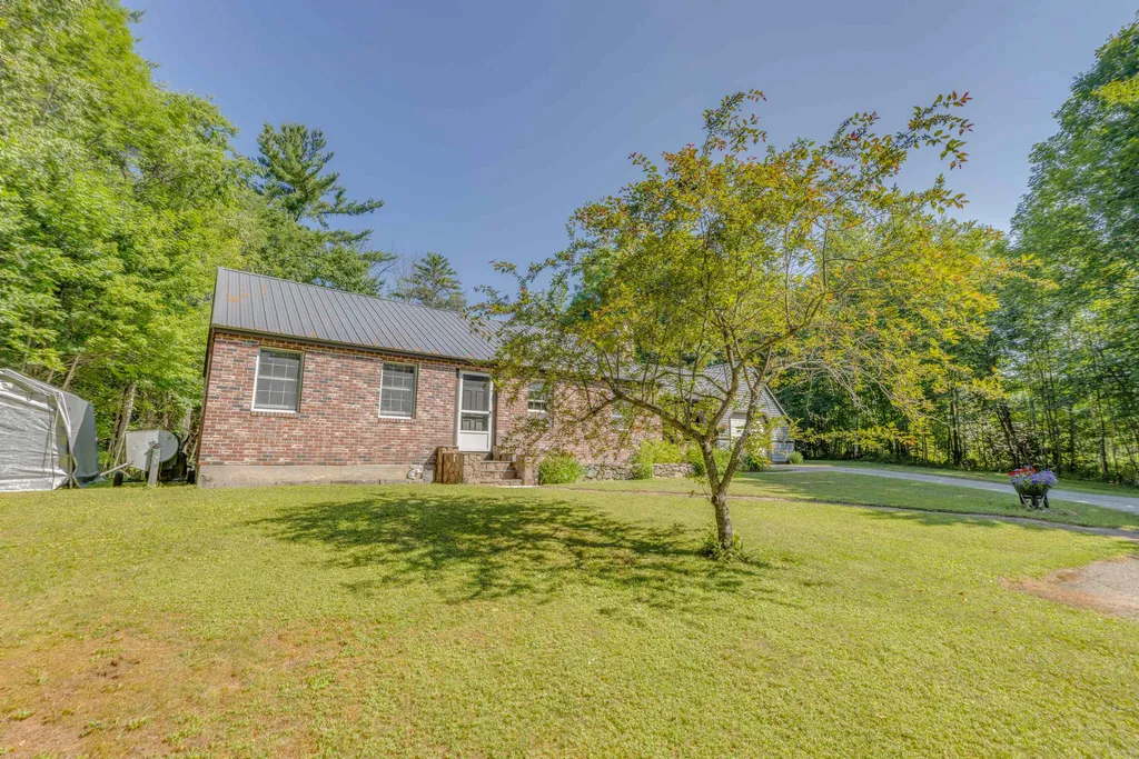 10 Terrace Road Thornton NH 03285