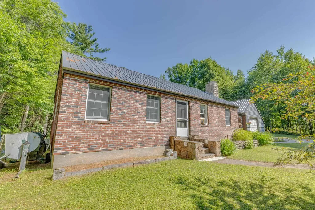 10 Terrace Road Thornton NH 03285