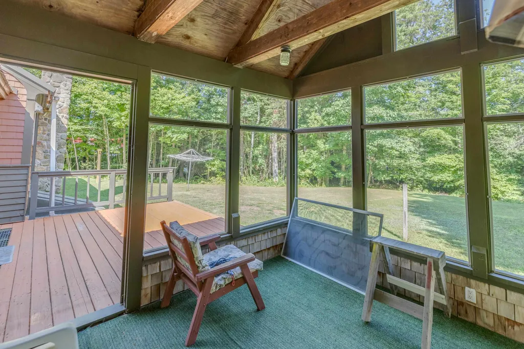 10 Terrace Road Thornton NH 03285