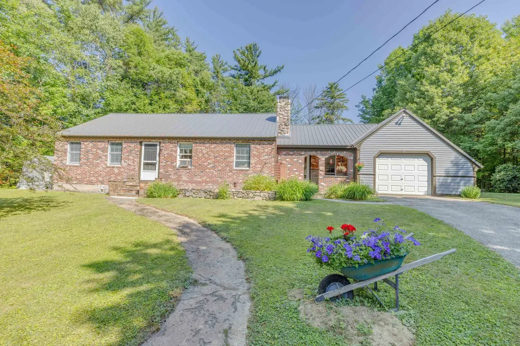 10 Terrace Road Thornton NH 03285