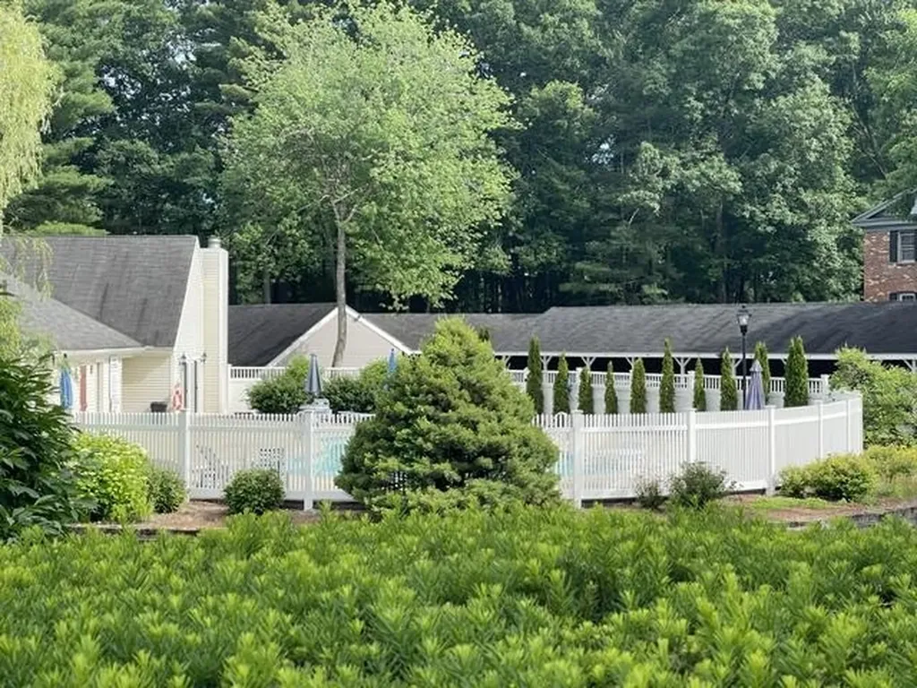 8 Northbrook Drive Manchester NH 03102
