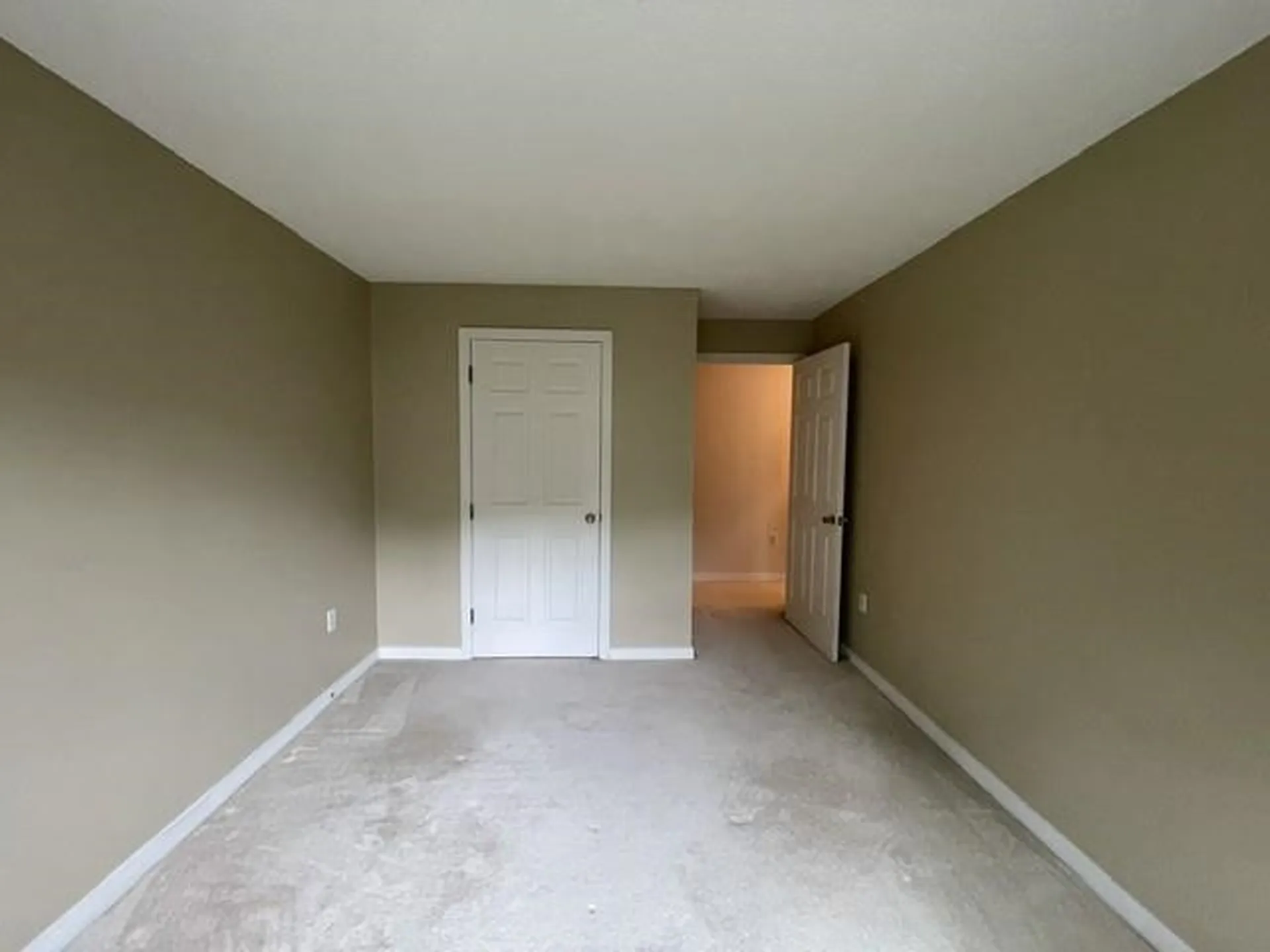 8 Northbrook Drive Manchester NH 03102