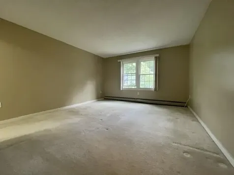 8 Northbrook Drive Manchester NH 03102