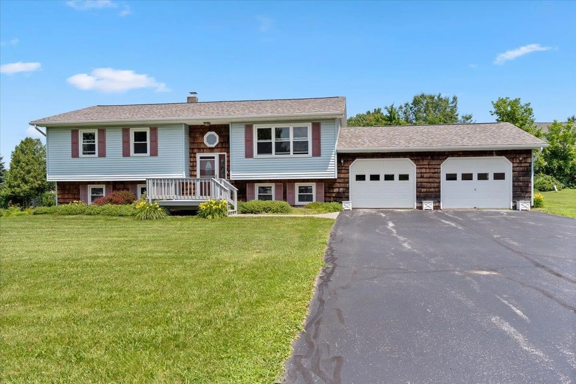 17 Meadowbrook Lane St. Albans Town VT 05478