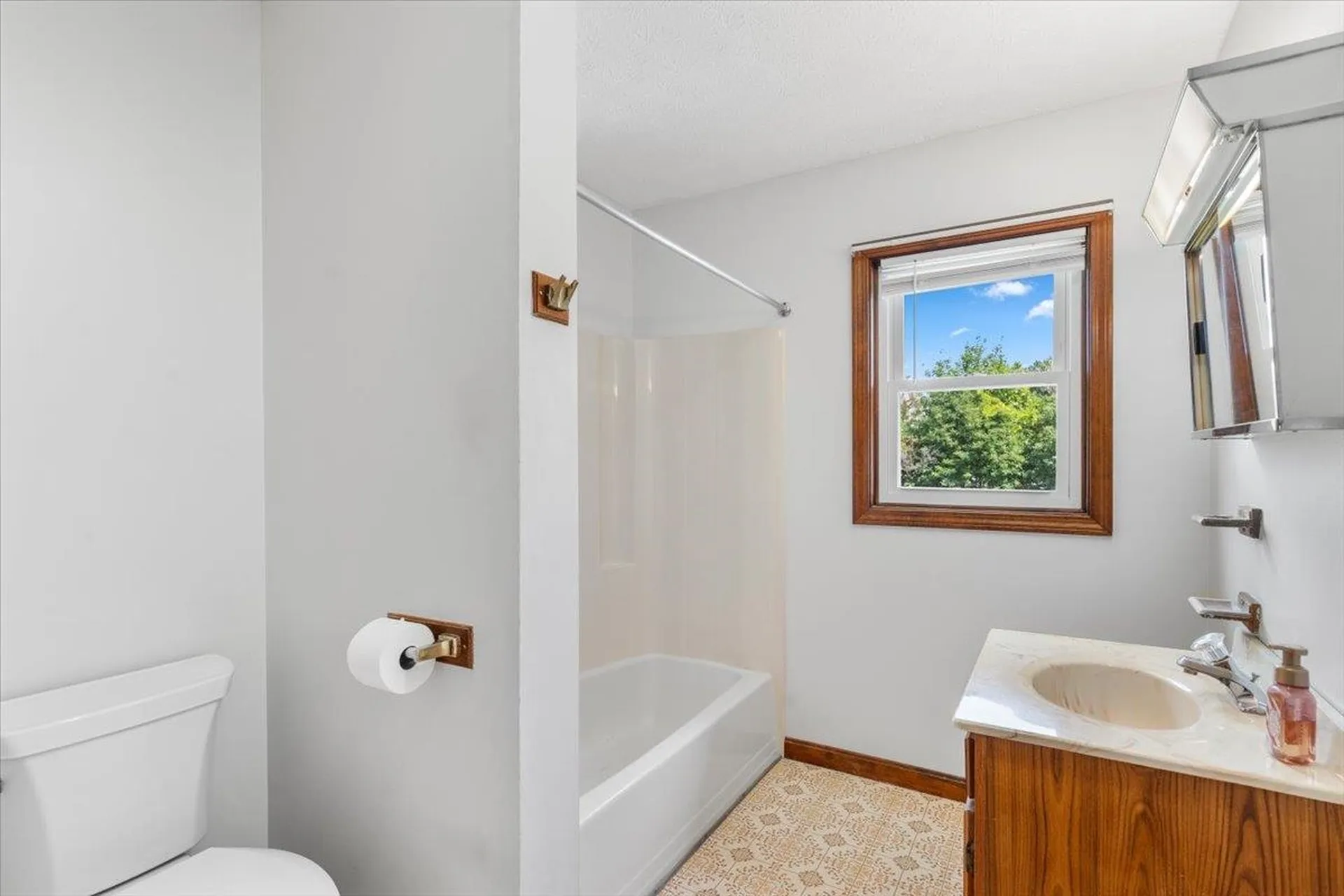 17 Meadowbrook Lane St. Albans Town VT 05478