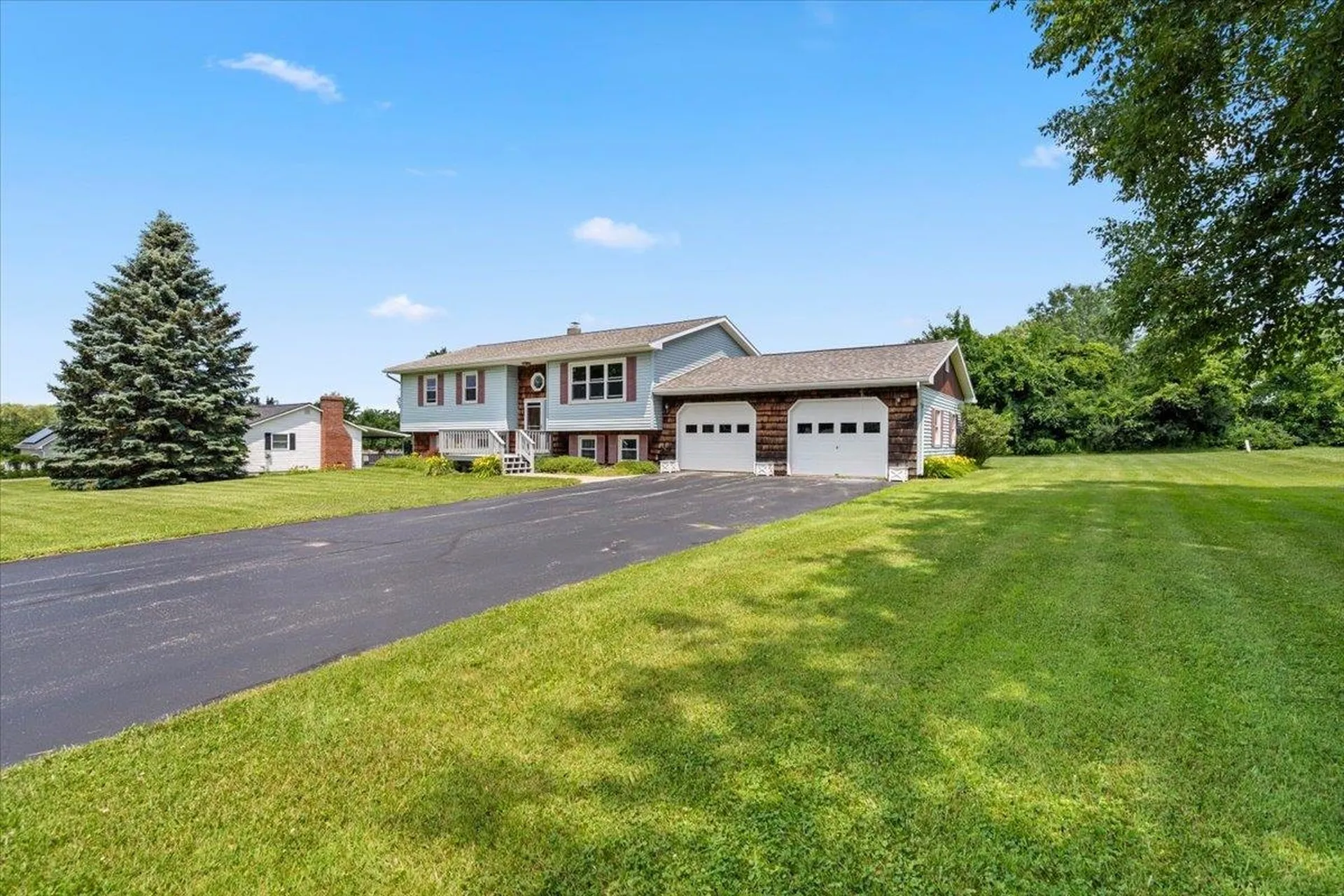 17 Meadowbrook Lane St. Albans Town VT 05478