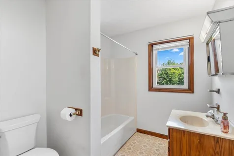 17 Meadowbrook Lane St. Albans Town VT 05478