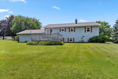 17 Meadowbrook Lane St. Albans Town VT 05478