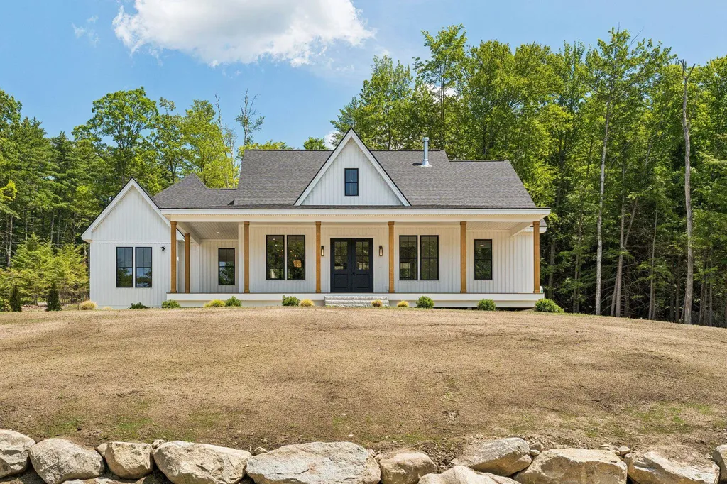 1 Jaytee Drive Alton NH 03809