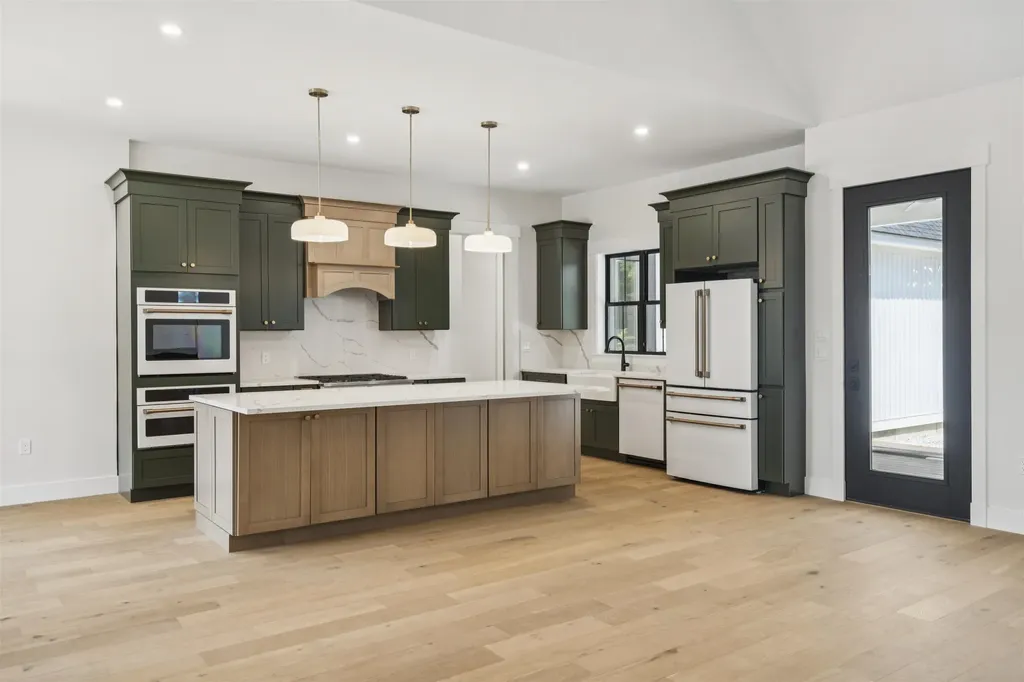 1 Jaytee Drive Alton NH 03809