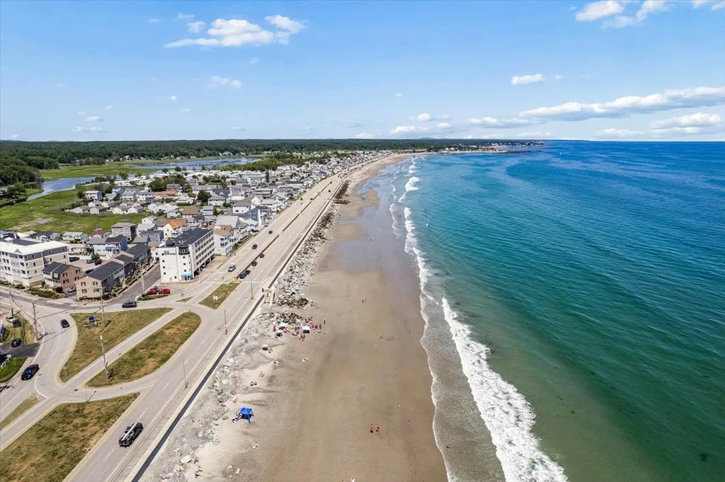 515 Winnacunnet Road Hampton NH 03842