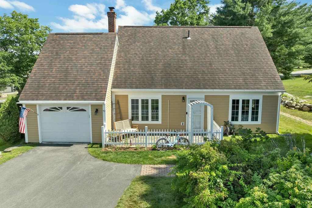 53 Garden Circle Laconia NH 03246