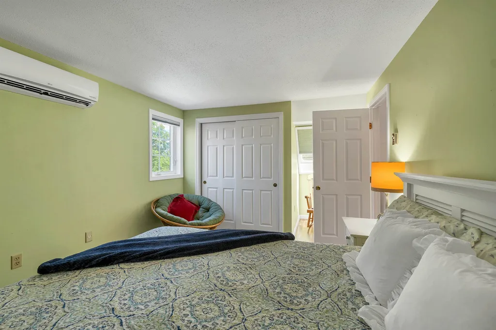 53 Garden Circle Laconia NH 03246
