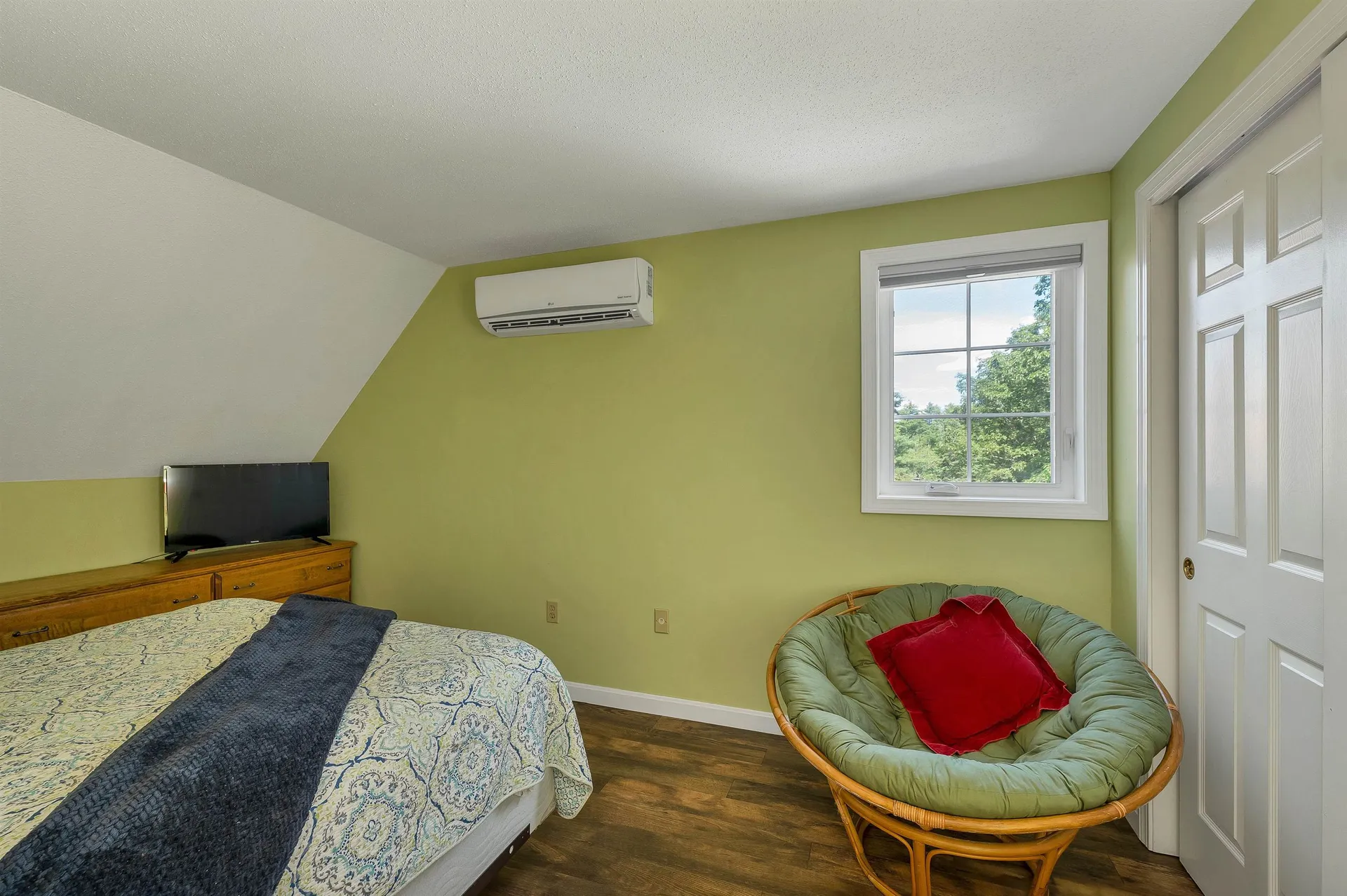 53 Garden Circle Laconia NH 03246
