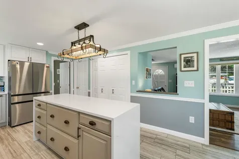 53 Garden Circle Laconia NH 03246