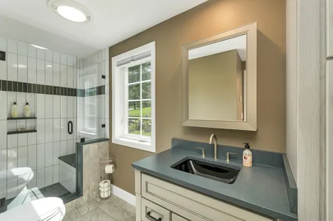 53 Garden Circle Laconia NH 03246