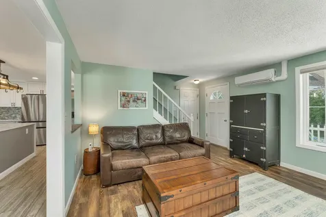 53 Garden Circle Laconia NH 03246