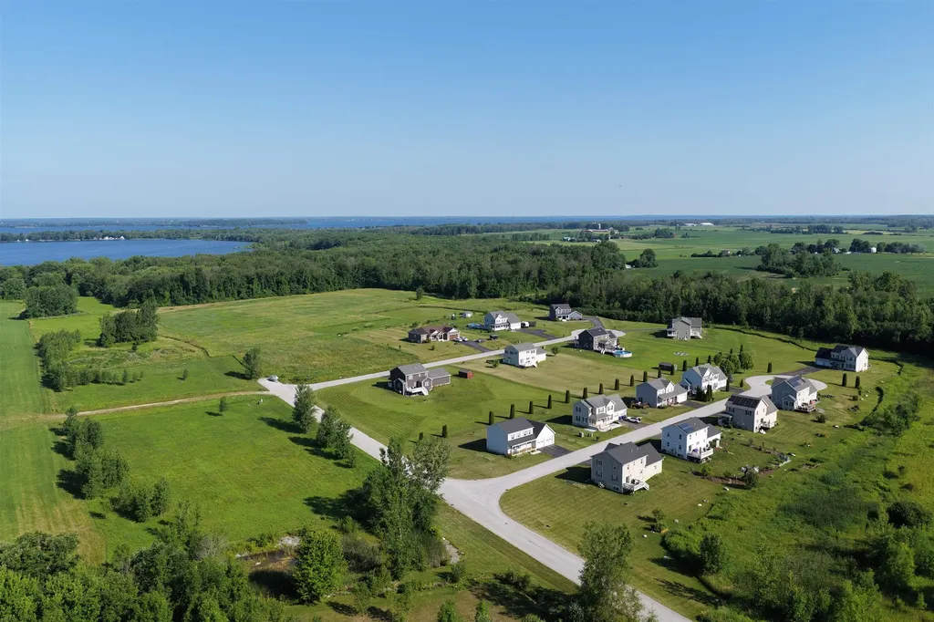 10-17 Blue Hawk Lane St. Albans Town VT 05478