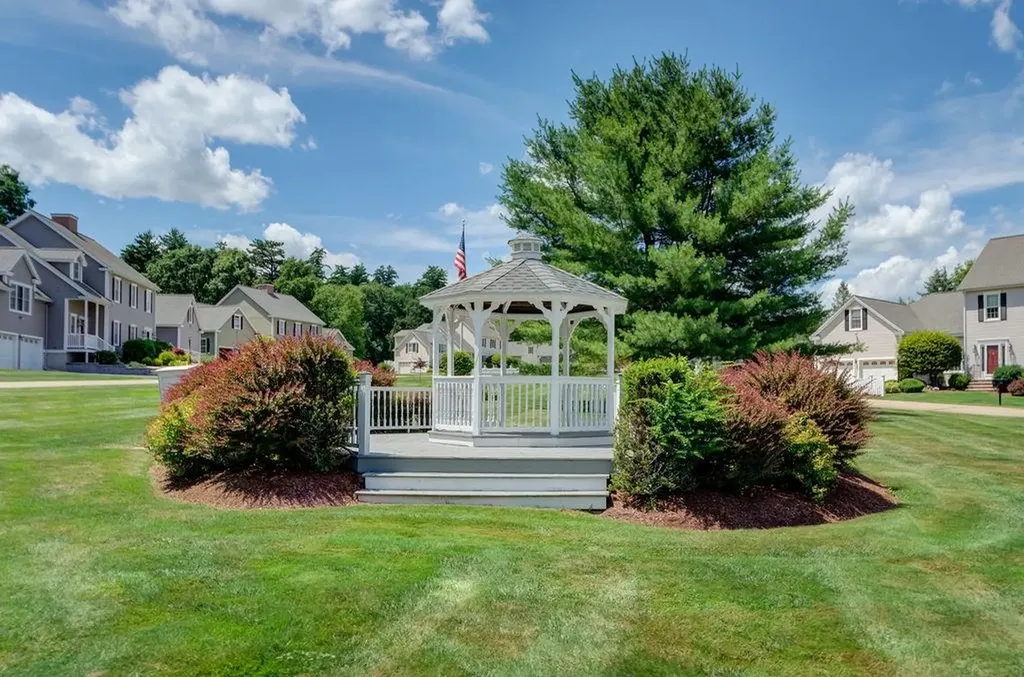 36 Steeple View Drive Atkinson NH 03811